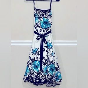 Beautiful spring dress!